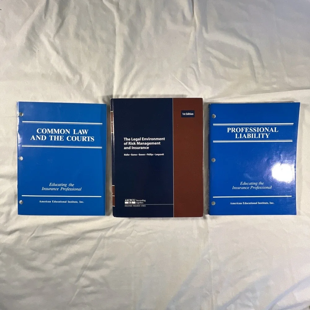 The Legal Environment Of Risk Management And Insurance 1st Ed‎ 2000 CPCU 530 lot
